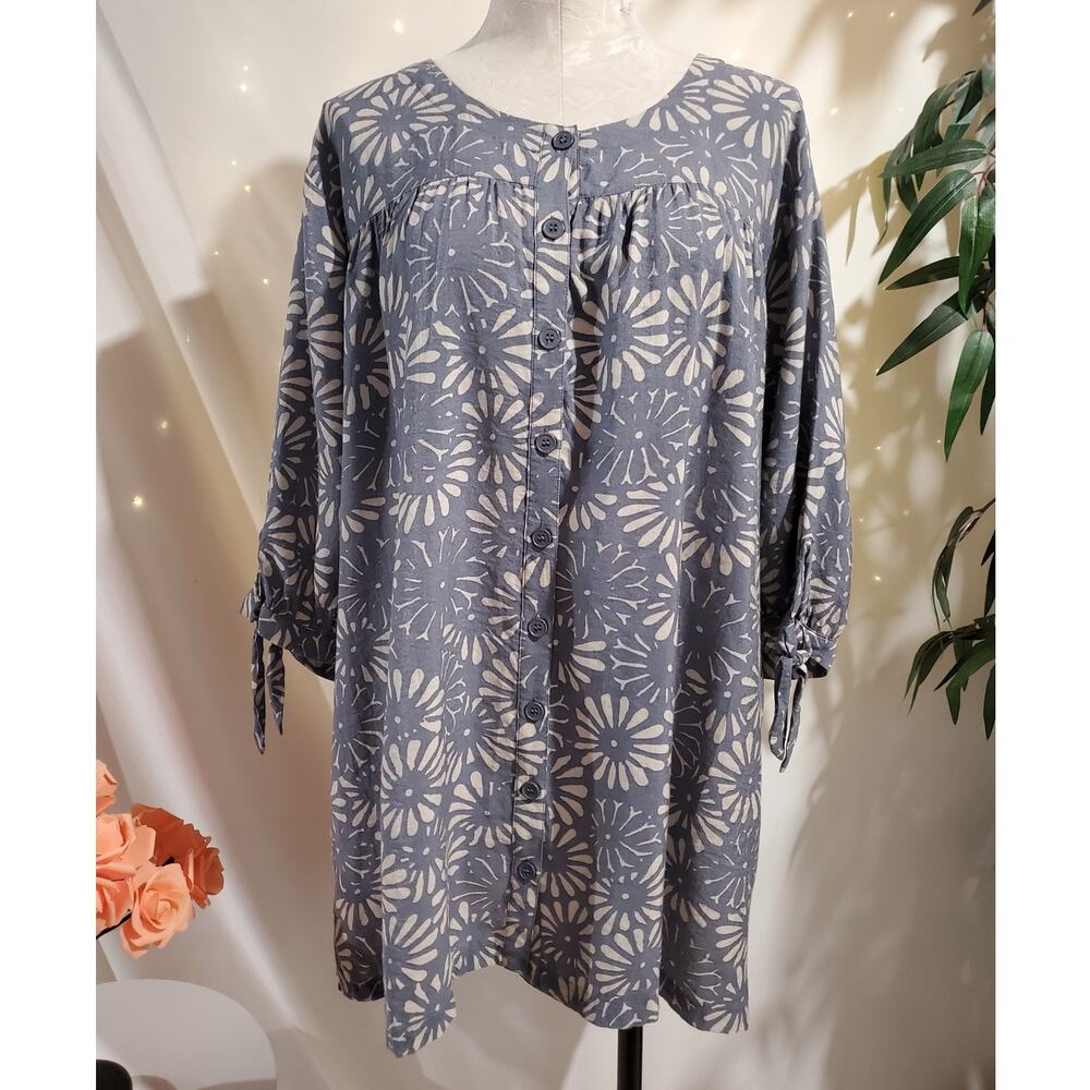 Junonia Button Floral Boho Button Blouse Tunic Top Size 4X 1/2 Tie Sleeve Gray